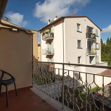 Piazza Grande-giallo Cremisi