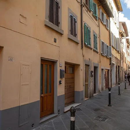 Piazza Grande-giallo Cremisi * Arezzo